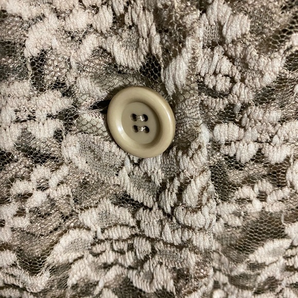 2 NWT/SAGA SHEER FLORAL EMBROIDERED CARDIGANS SIZES 2 & 3 - Picture 4 of 7